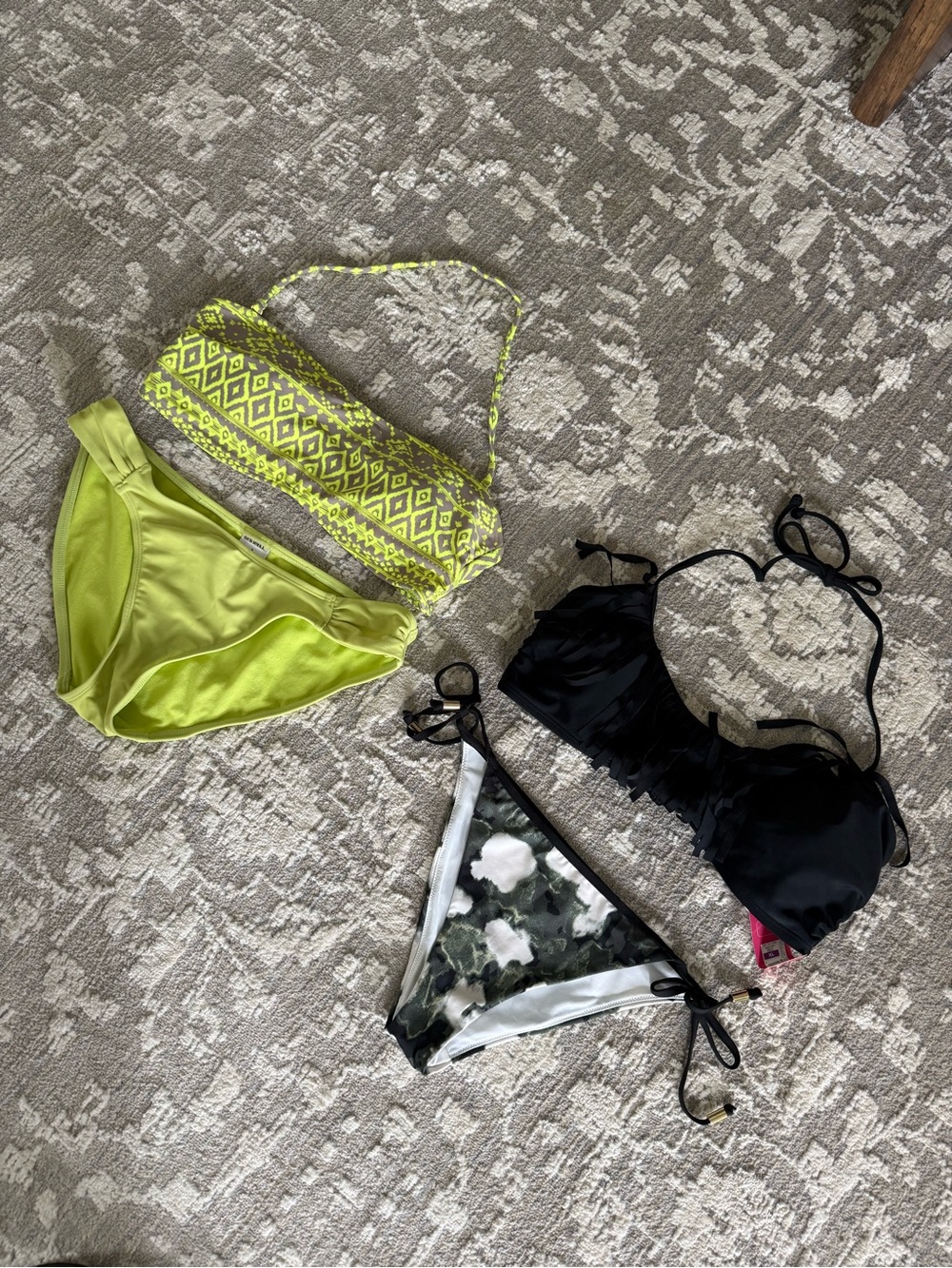 Size Large/xl top size small bottoms Bikini Set with Neon Yellow & Black Pieces